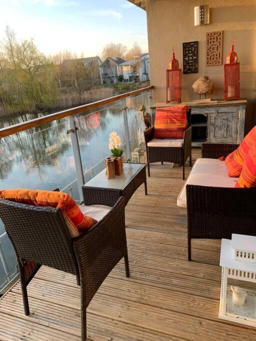 Blueberry Cottage - Lower Mill Estate Somerford Keynes Extérieur photo